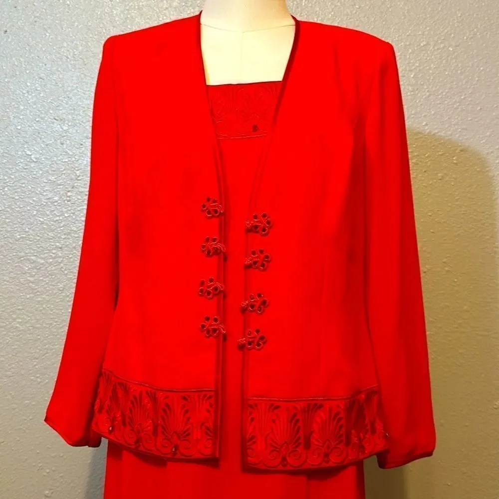 Vintage Ursula of Switzerland red embroidered 2PC women’s dress suit size 8P